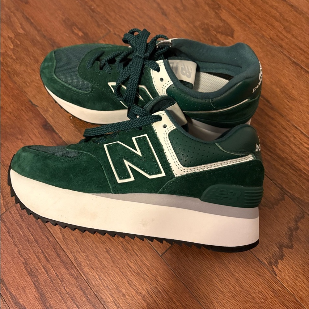 Army green suede platform new balance women’s tennis shoes